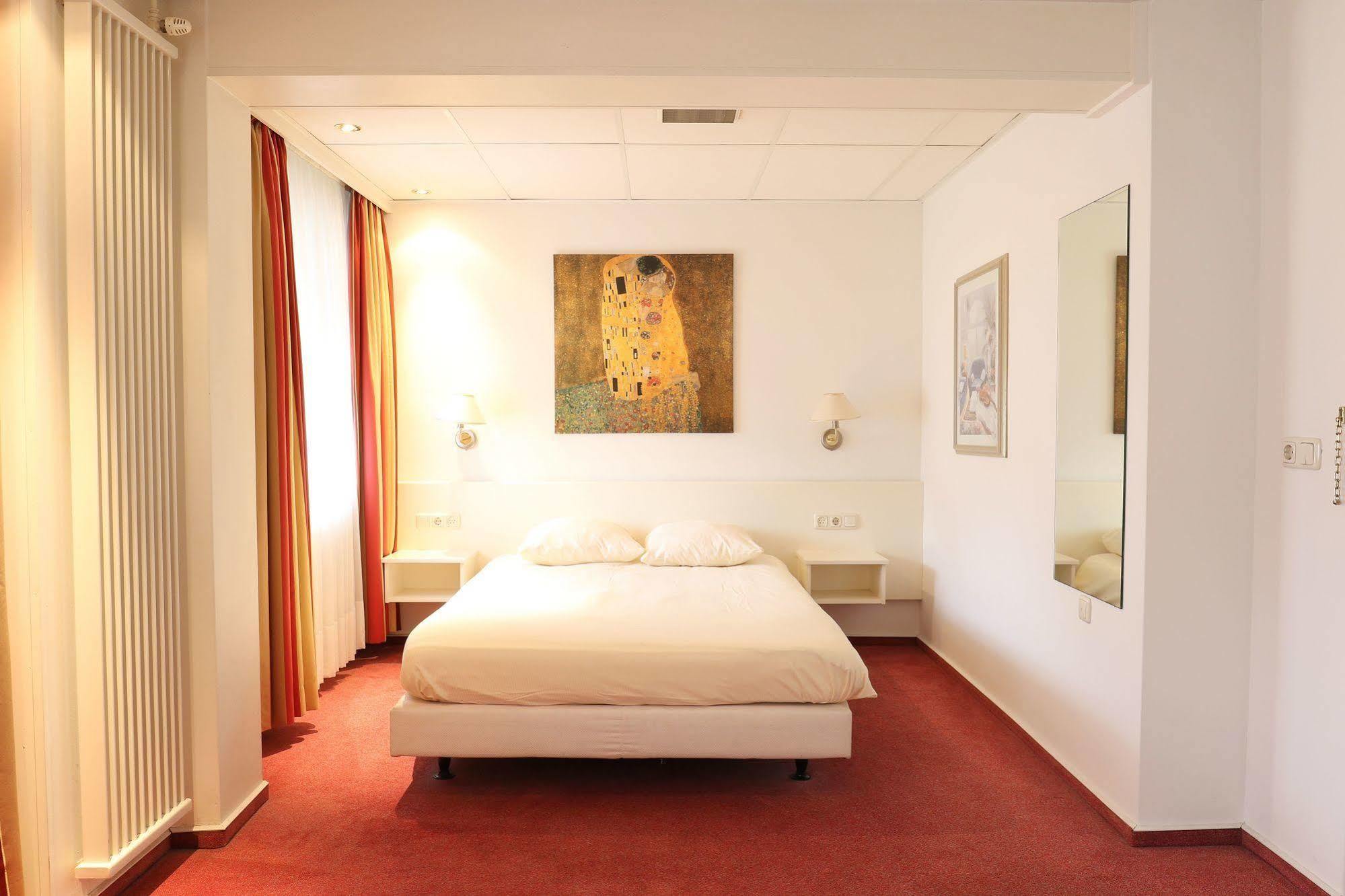 Js Hotel إيبين المظهر الخارجي الصورة